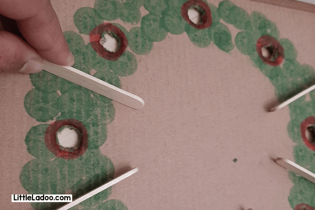 DIY Cardboard Wreath Game