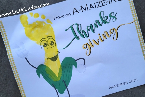Diy Thanksgiving card with footprint