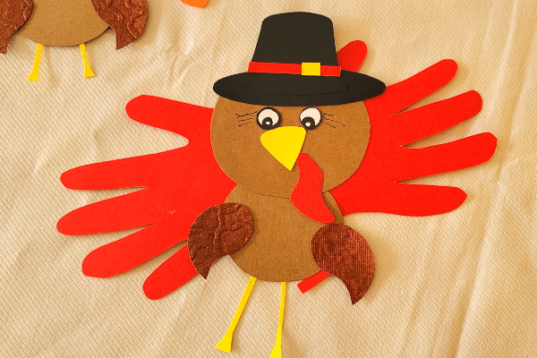 Handprint turkey craft by preschooler