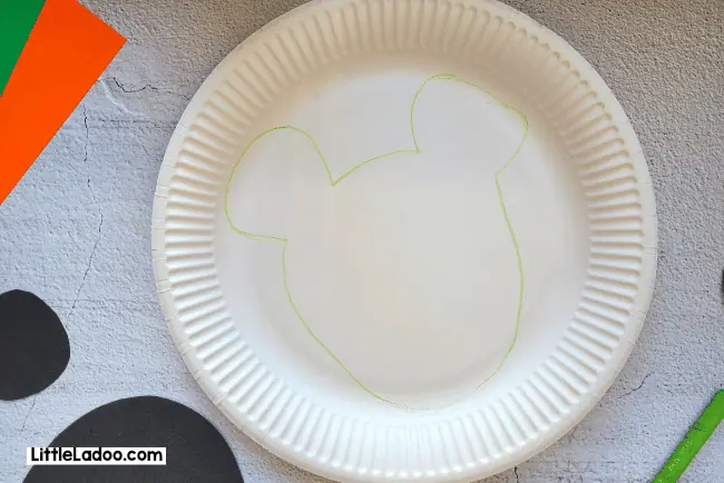 mark face outline
