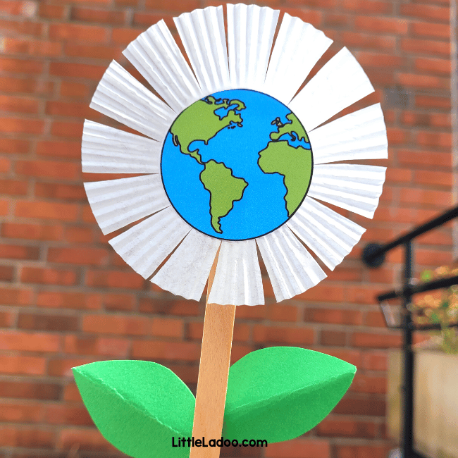 Earth day flower craft with cup cake liner