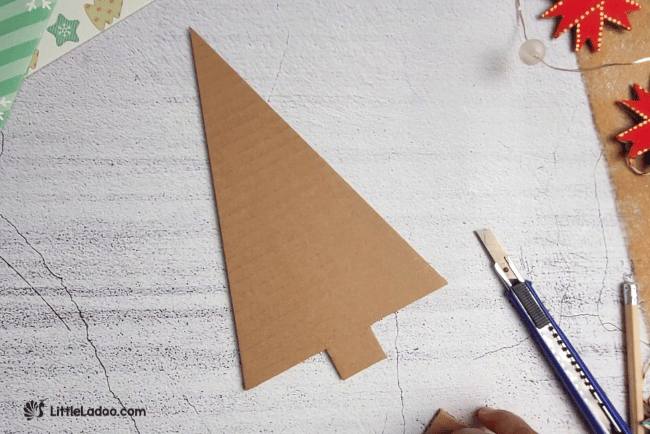 Carboard christmas tree base