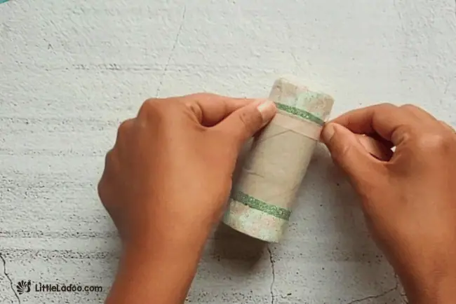 Toilet Paper Roll Party Shaker - Easy DIY Project